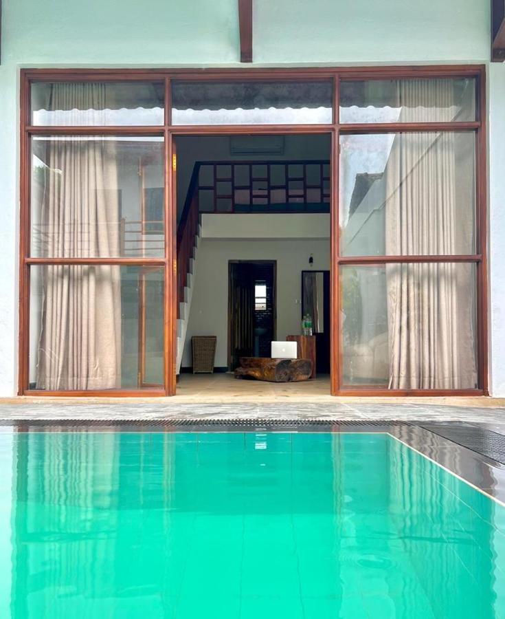 Artist Village Hotel *